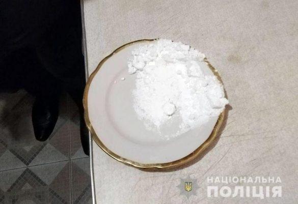 Наркотики из Киева в Мариуполь доставляли на постоянной основе