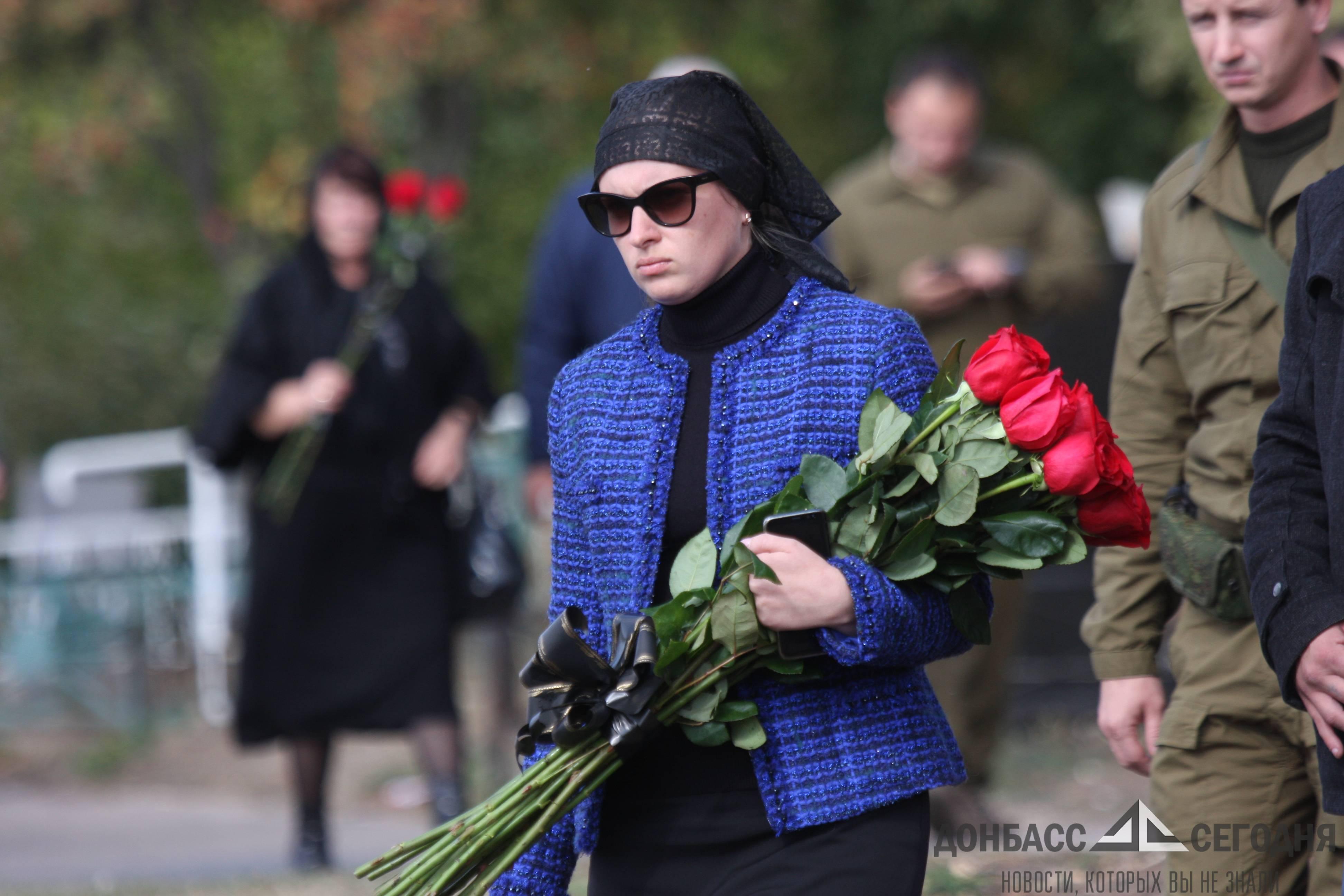 Александр захарченко фото могилы