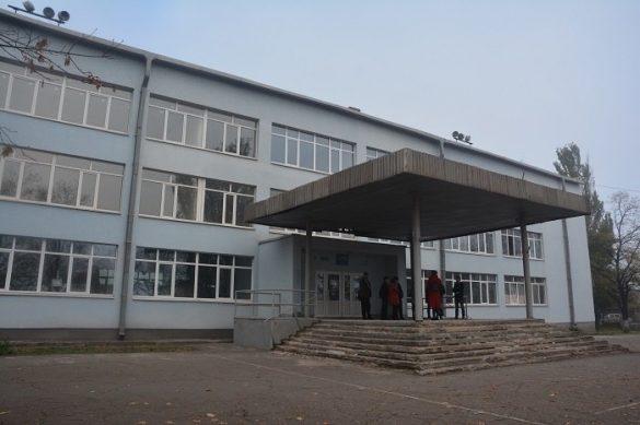 Вторую опорную школу в Мариуполе за $ 710 тыс ещё не отремонтировали