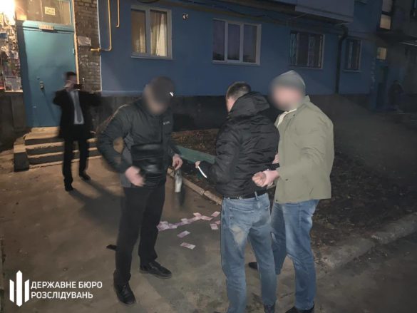 Украинские полицейские наладили сбыт опасных наркотиков в Луганской области