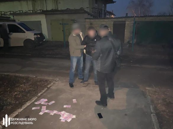 Украинские полицейские наладили сбыт опасных наркотиков в Луганской области