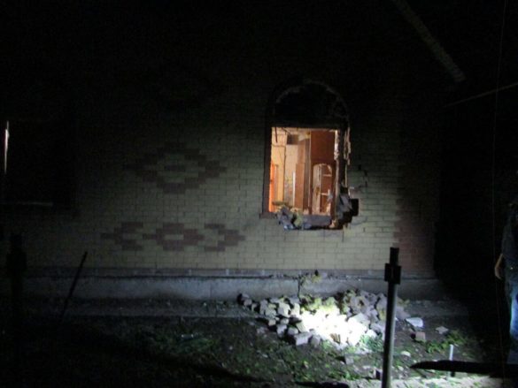 ВСУ расстреляли дома в ДНР и атаковали Горловку в стиле ИГИЛ