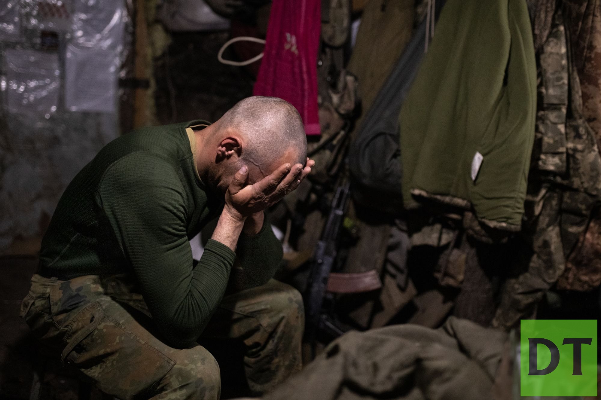Новости донбасса сегодня контакте. Раненые брошенные солдаты ВСУ. Бойцы ВСУ рукав. Фото и видео с Донбасса сегодня. Бойцы вернувшиеся свои.