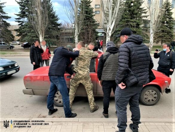 Солдат ВСУ занимался рэкетом в Краматорске – военная прокуратура Украины
