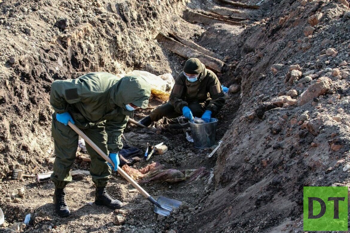 В Луганске обнаружены жуткие братские могилы 2014 года