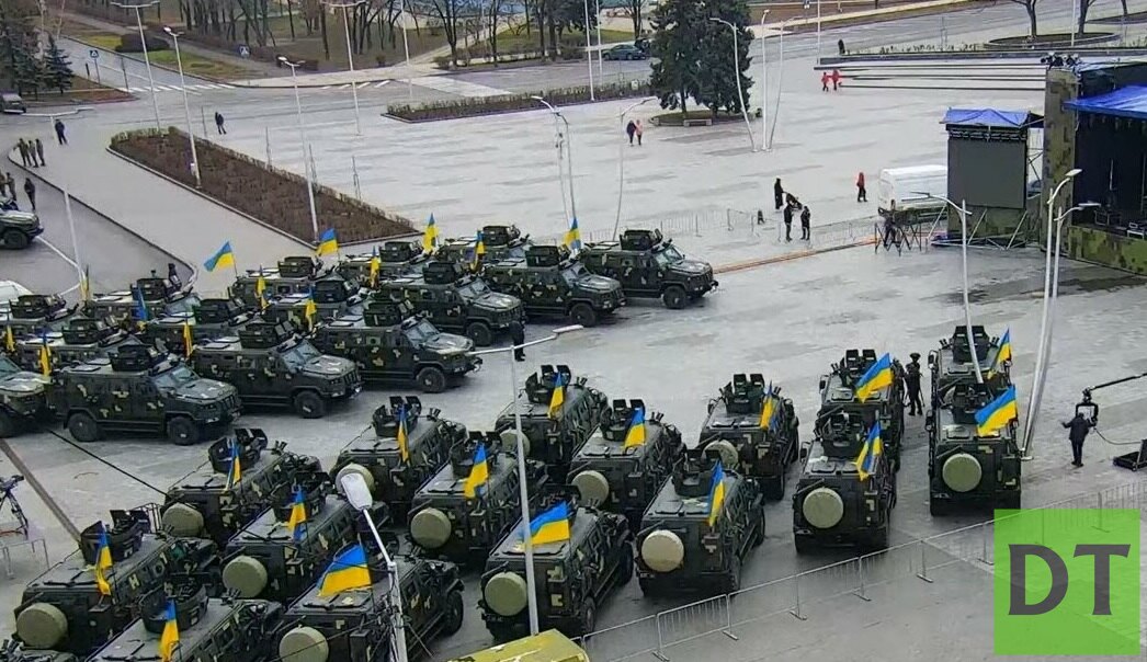 Десятки бронемашин ВСУ прибыли в Краматорск