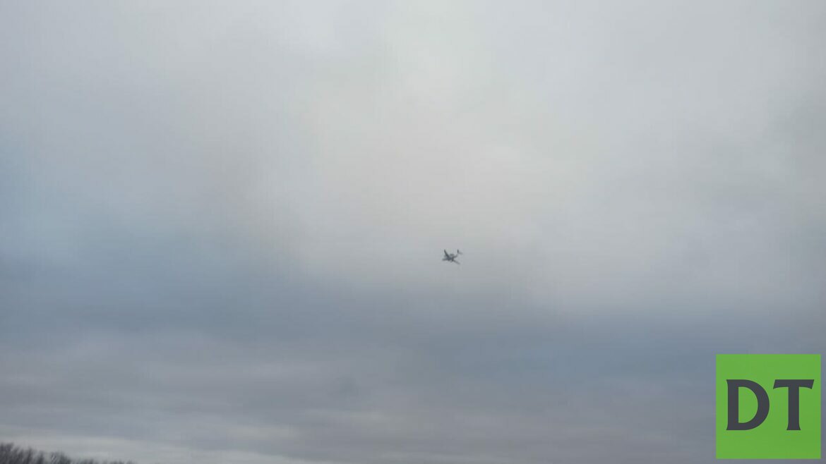 Самолёты российских ВКС охраняют небо над Донбассом