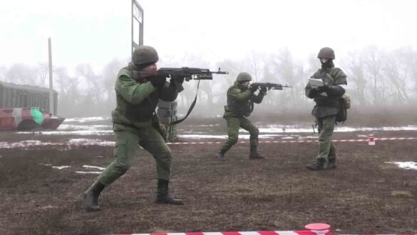 Военные ДНР проводят контрольные учения