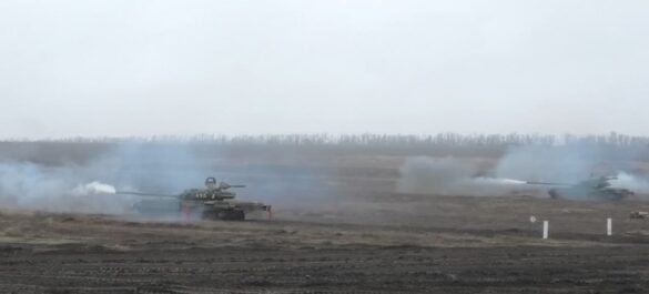 Военные подразделения ЛДНР проходят зимние боевые учения