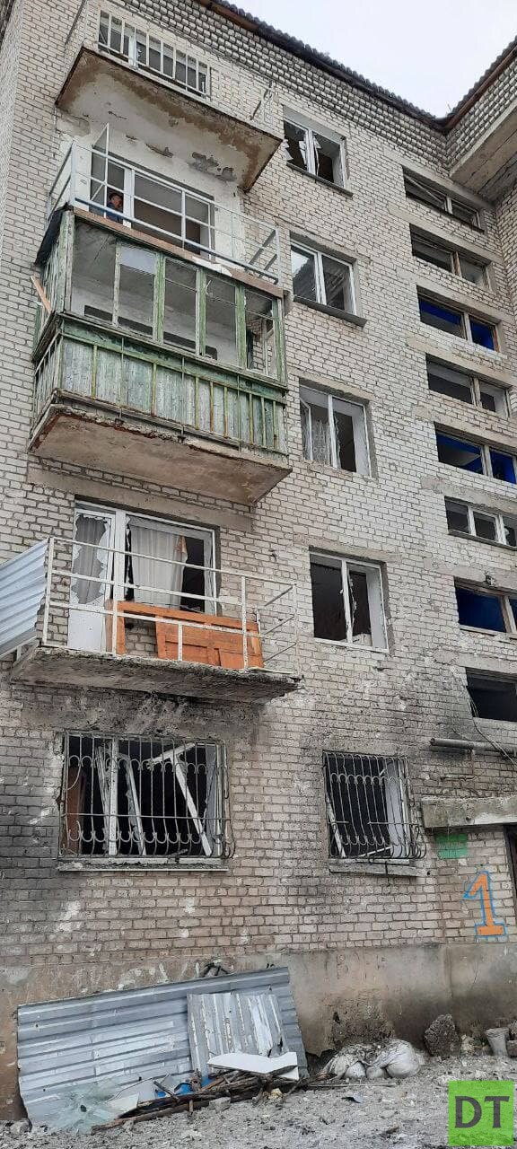 В школу Донецка прилетел украинский снаряд
