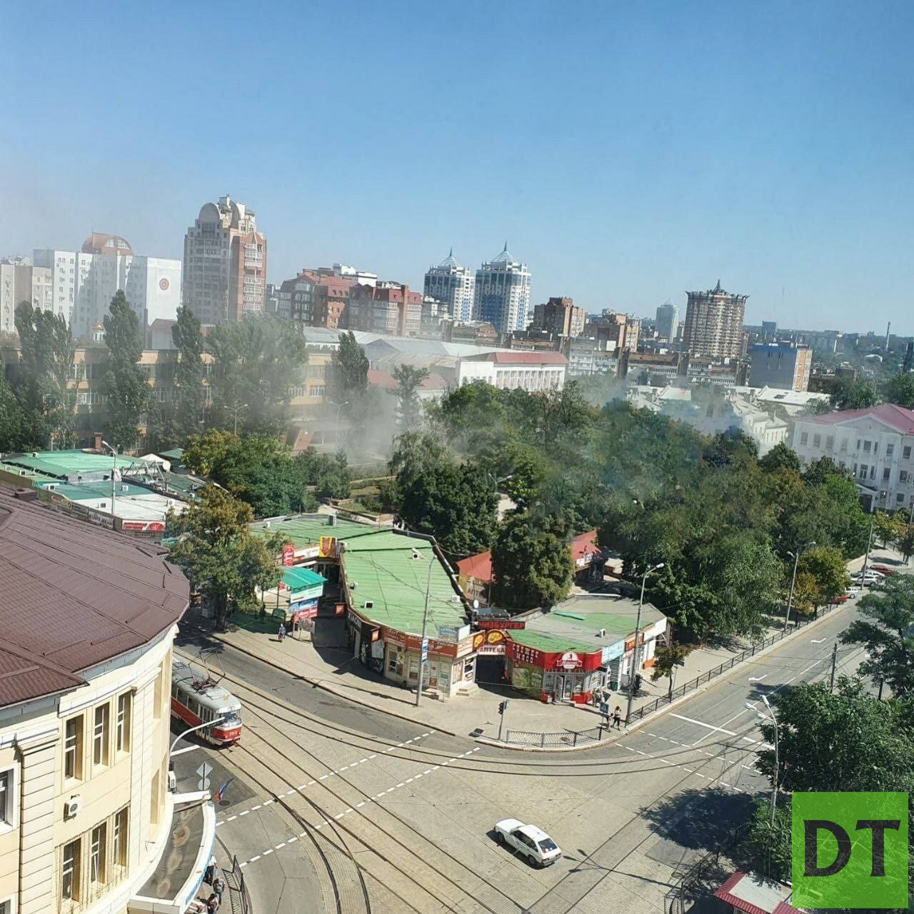 Дом 08 08 2023. Грин Плаза Донецк. Грин Плаза обстреляли в Донецке. Green Plaza Донецк сейчас. Донецк центр города 2022.