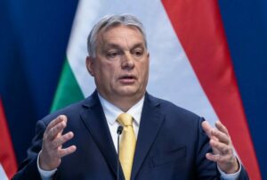 Венгерский-премьер-Орбан-призвал-Европу-«пересмотреть-санкции»-в-отношении-России