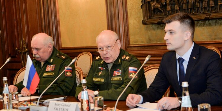 Олег Салюков покинул пост главкома Сухопутных войск и стал заместителем Шойгу