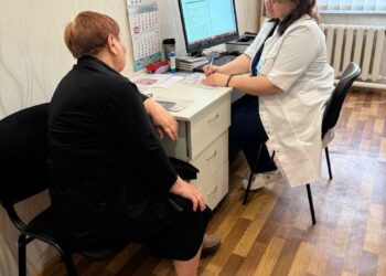 Врач из Сургута помогает женщинам в Макеевке