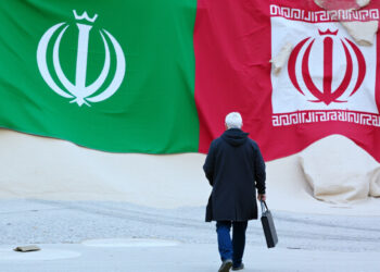 Иран и Израиль договорились о перемирии после ракетных ударов