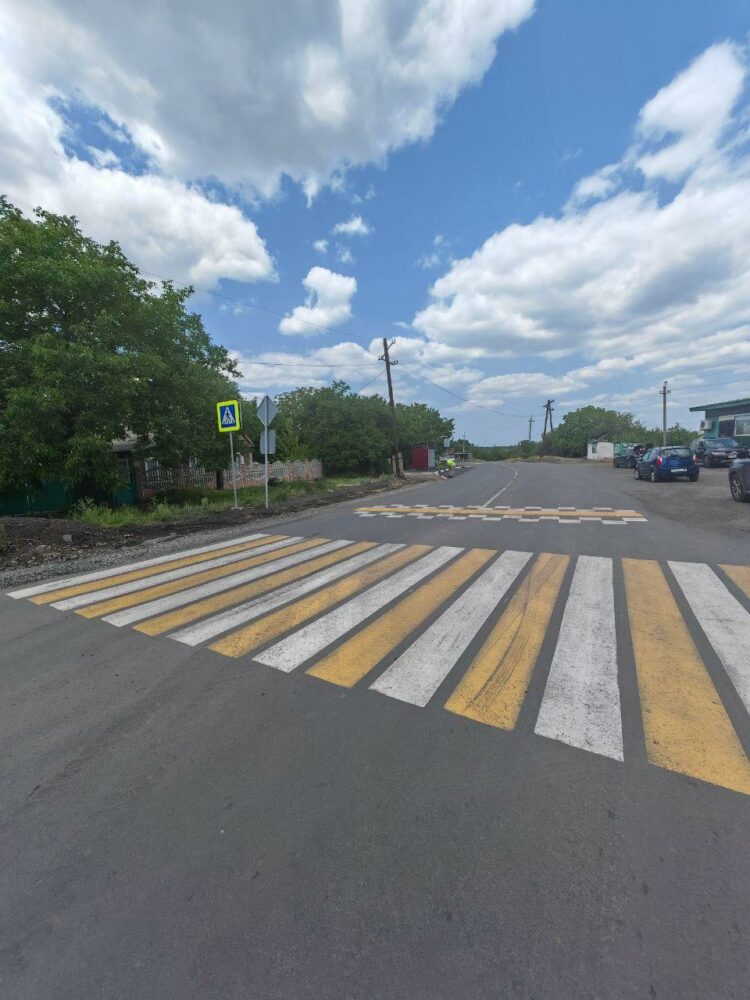 В Торезе с помощью Приморского края отремонтировали три участка дорог раньше срока