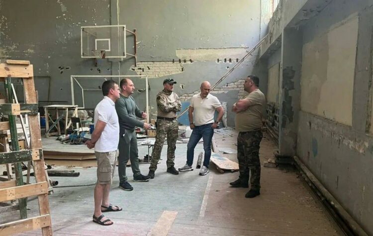 В Дебальцево при помощи Хабаровского края оживает спортивный центр
