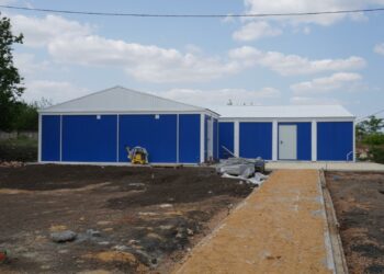 В шахтёрском детском доме обновляют территорию