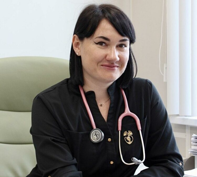 В Мариуполе кардиолог бесплатно лечит сердце