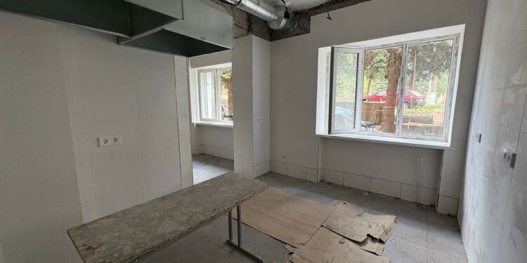 В Снежном обновляют стоматологию силами Самарской области