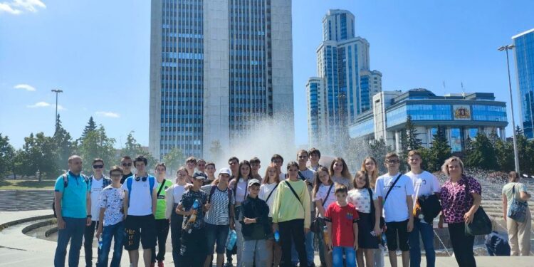 Юные шахматисты из ДНР вдохновились на «Матче дружбы» в Екатеринбурге