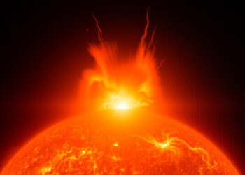 На Солнце произошёл мощный выброс протуберанца