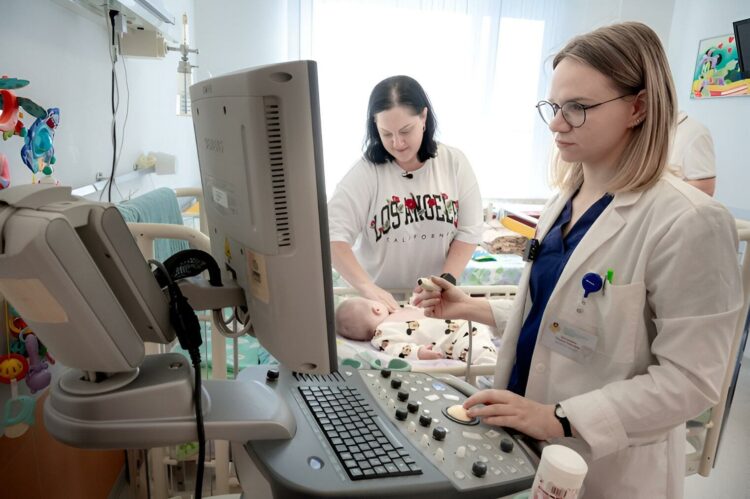 Челябинские врачи спасли младенца из Донецка с пороком сердца
