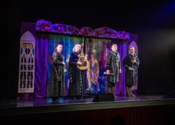 Донецкий театр кукол ярко завершил 92-й сезон и готовится к новому