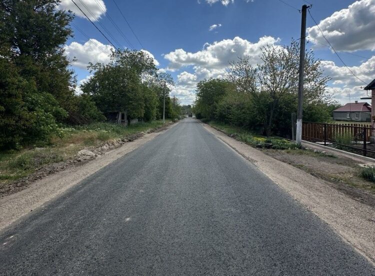 Свердловская область отремонтировала дороги в четырёх сёлах ДНР