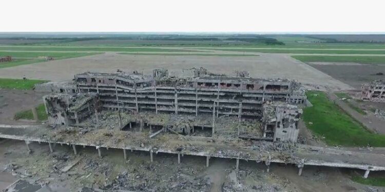 В Донецке готовятся восстановить аэропорт