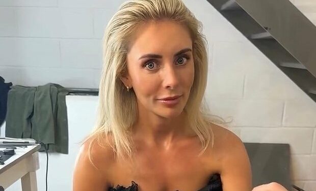 Порномодели пытаются повторить хайп Люси Блю с масштабными оргиями