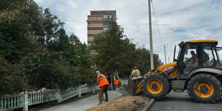 В Кировском Владимирская область ремонтирует тротуары