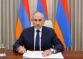 Пашинян призвал несогласных с отказом от Карабаха устроить революцию