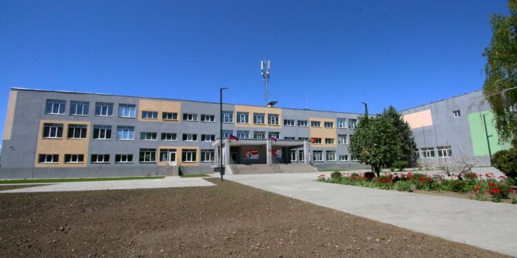 Регионы-шефы восстановят десятки школ и детсадов в ДНР: все подробности планов на 2025–2026 годы