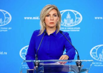 Декоммунизация привела к обратному: Захарова обратилась к украинскому МИД