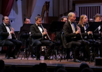 Волшебство музыки: жители Донецка услышали классику в исполнении Кремлёвского оркестра