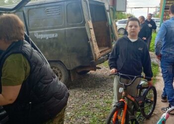 Пусть ребята катаются: мальчик из Прикамья отправил свой велосипед в Мариуполь