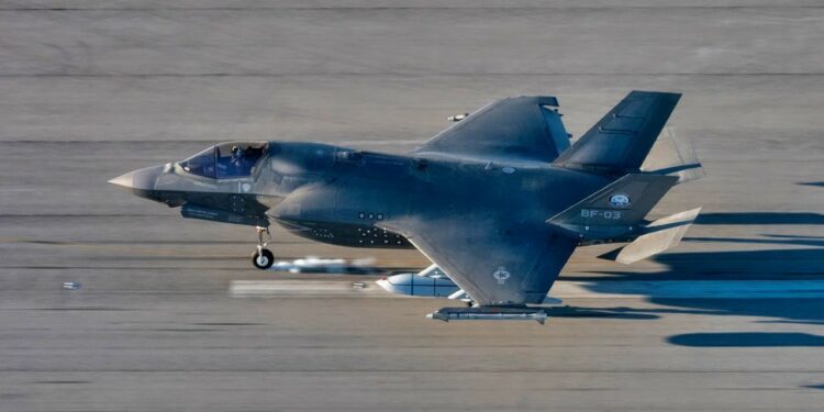 F-35 нацелились на Венесуэлу? Пентагон раскрыл военные планы