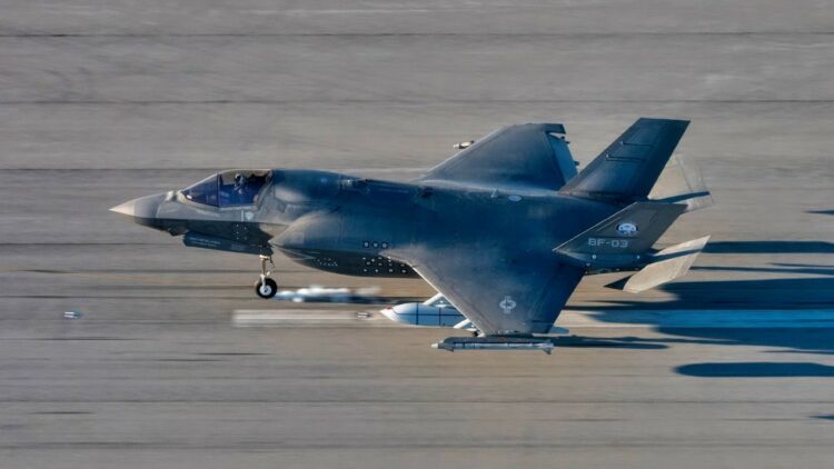 F-35 нацелились на Венесуэлу? Пентагон раскрыл военные планы