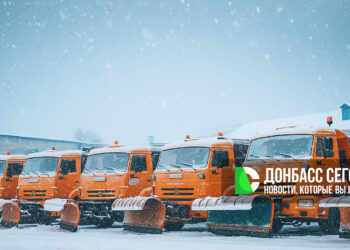 Мариуполь готовится к зимним испытаниям: 12 машин на старте и сотни тонн реагентов в запасе