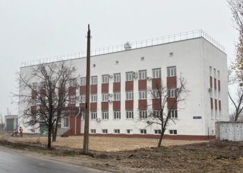 В Северодонецке завершают восстановление разбитой в боях городской стоматологической поликлиники