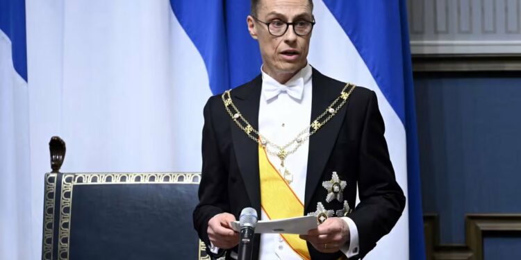 Искажают реальность: ирландский журналист обвинил президента Финляндии во лжи об Украине