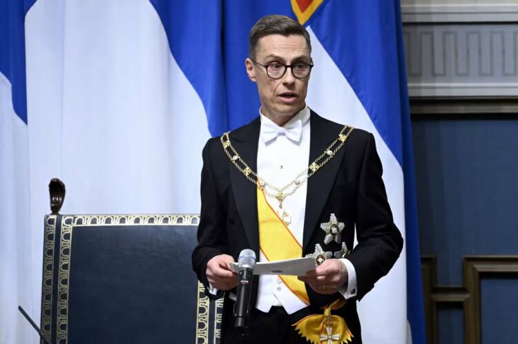 Искажают реальность: ирландский журналист обвинил президента Финляндии во лжи об Украине
