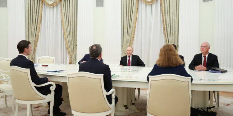 Пять часов в Кремле: что Уиткофф попросил у Путина на закрытых переговорах