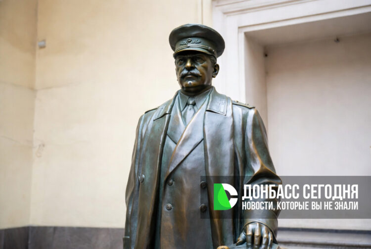 Памятник Сталину в Вологде останется в музее, несмотря на решение суда