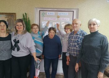 Скандинавская ходьба для старшего поколения: в Горловке запустили новый спортклуб