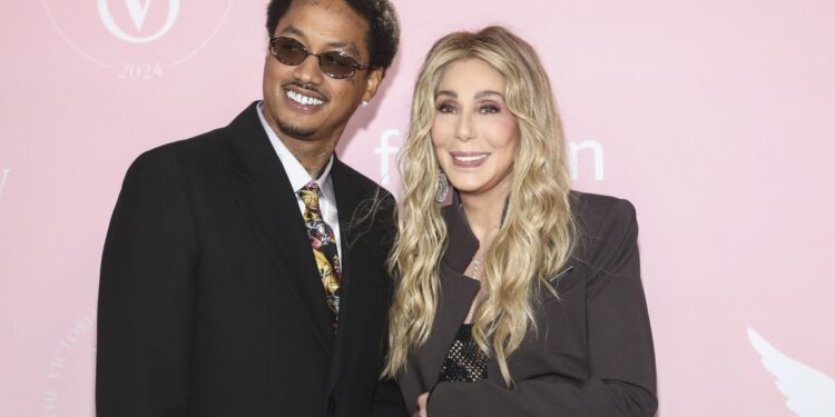 80-летие со свадьбой: как Шер готовится к самому смелому шагу