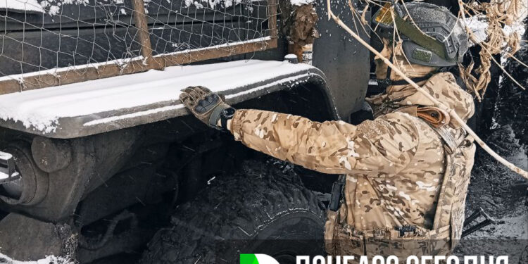 Бойцы ГВ «Центр» выбиваем украинские подразделения из Новопавловки