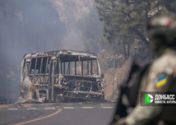 Украинские шевроны заметили среди боевиков в Мексике
