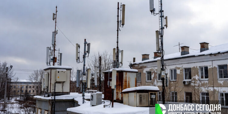 Связь на Украине трещит по швам: мобильные и фиксированные сети теряют устойчивость